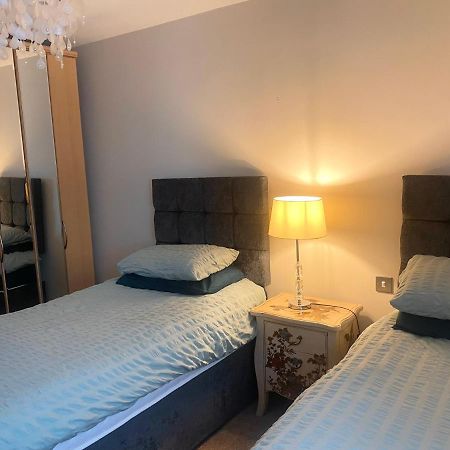 Apartamento Blue Pool View Portrush Exterior foto