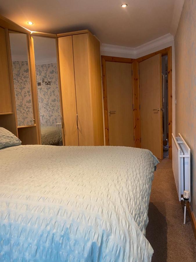 Apartamento Blue Pool View Portrush Exterior foto